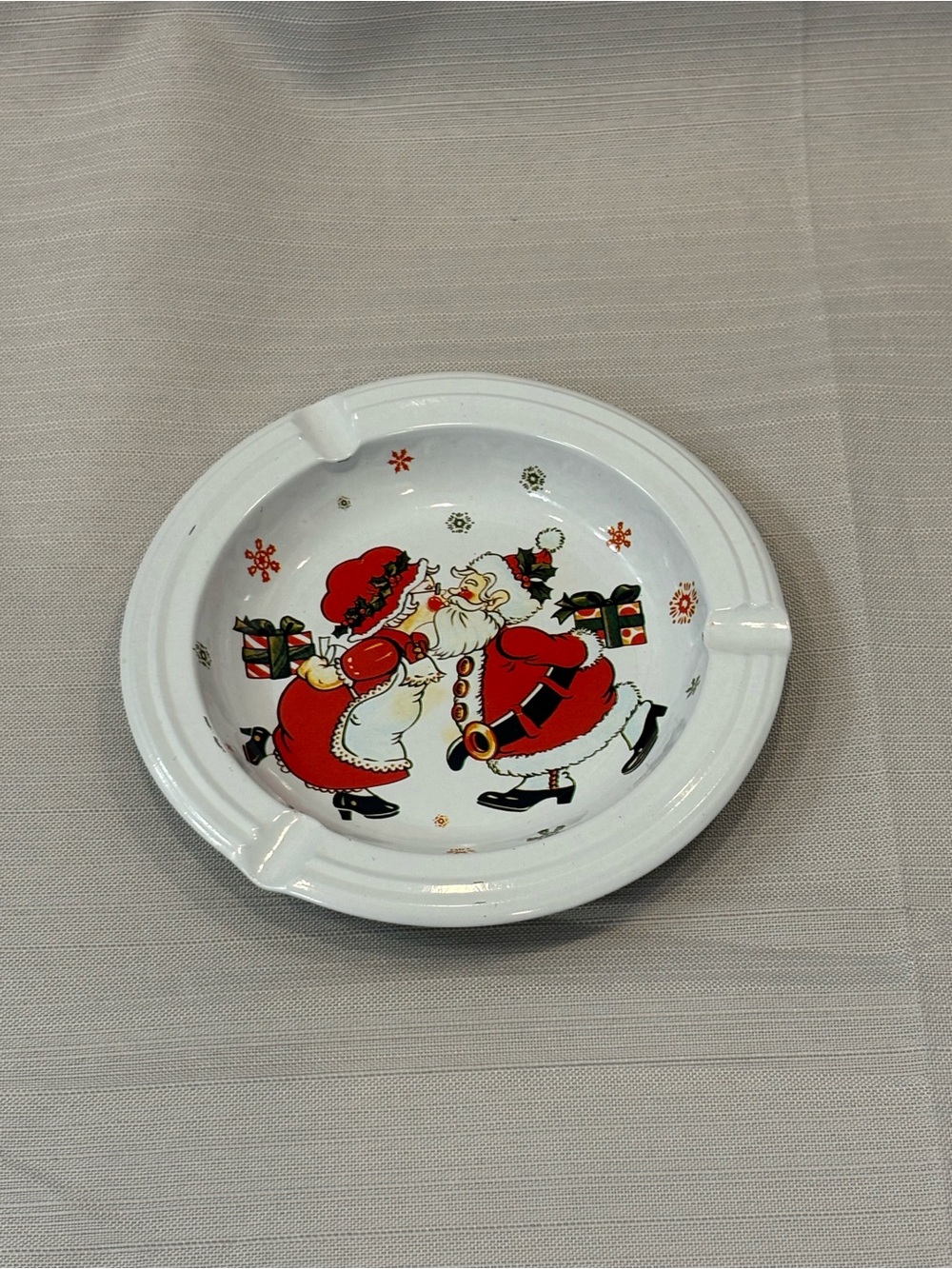 Vintage Holiday Santa & Mrs. Claus Ceramic Ashtray - White and Red